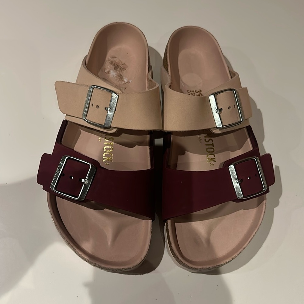 Two-tone Birkenstocks size 39